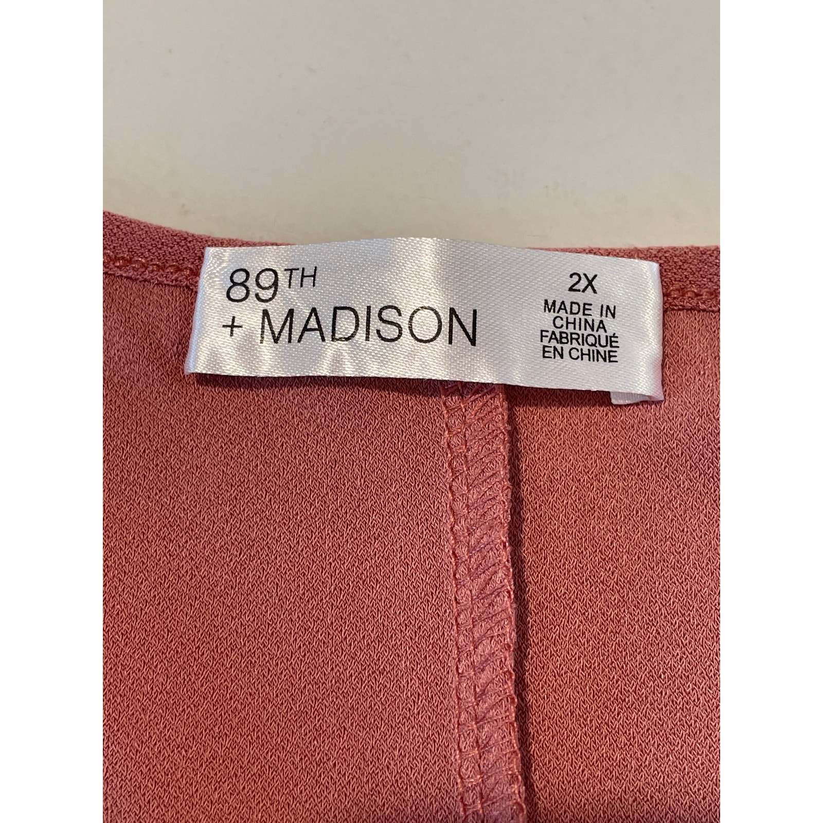89th & Madison Sleeveless Rose Top Size 2x Rhinestone Shoulder New With Tag — image 6 of 8